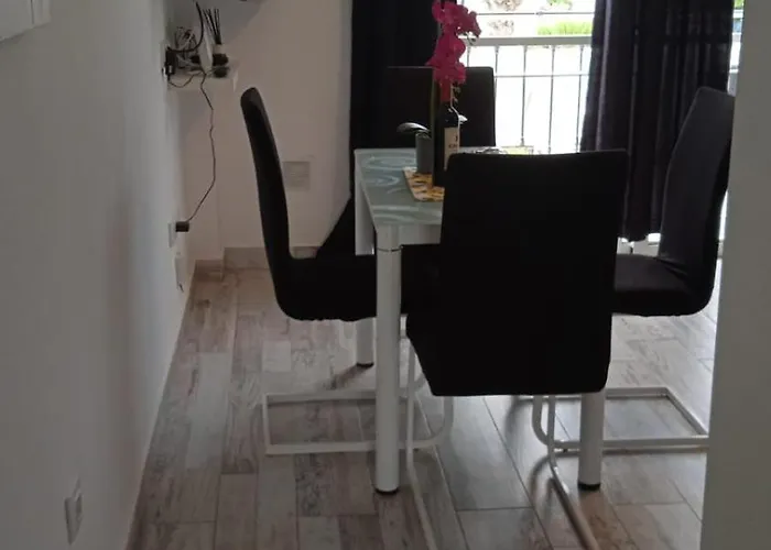 Island-village-jasmine Apartment